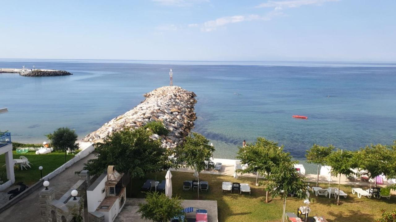 Aparthotel Pansion Alexandros By The Sea Nea Skioni Esterno foto