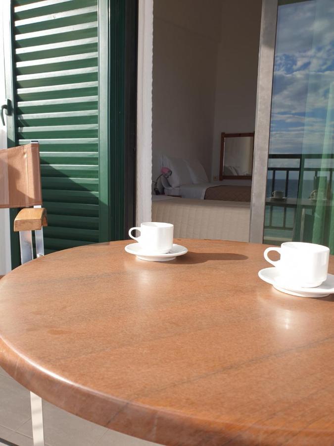 Aparthotel Pansion Alexandros By The Sea Nea Skioni Esterno foto